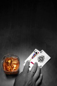 whiskey_and_cards